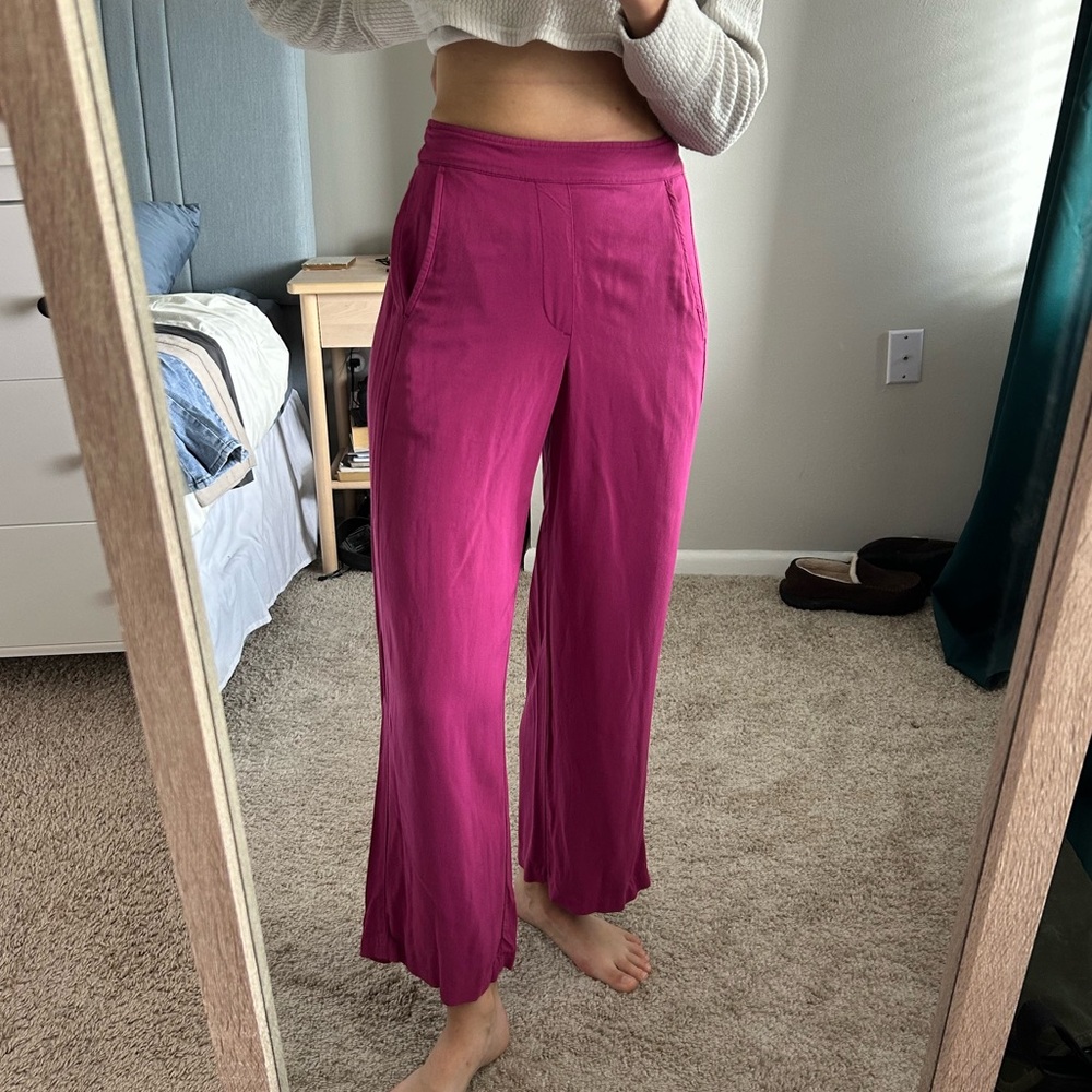 Fuchsia Wide-Leg Cropped Pants